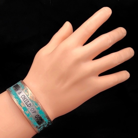 I AM A CHILD OF GOD Cuff Bracelet - Picture 2 of 2